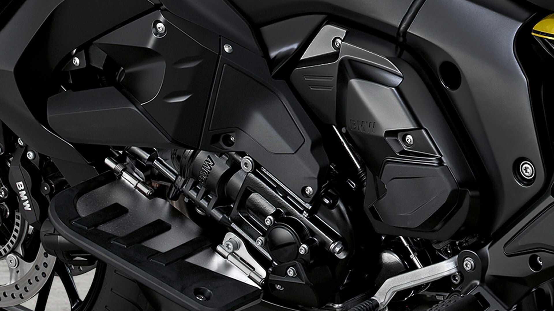 K 1600 Grand America